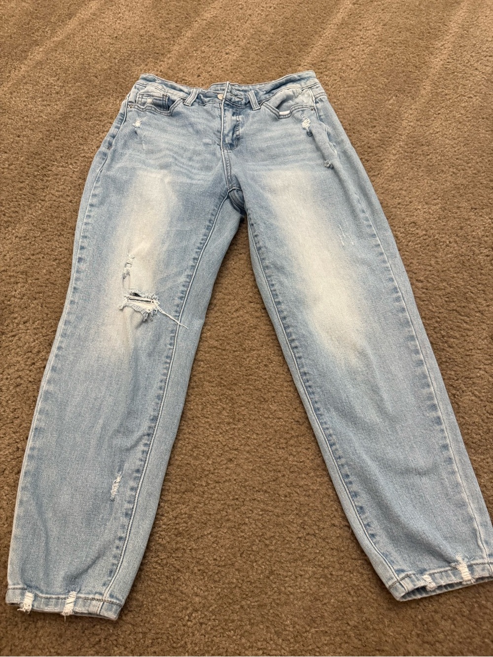 Time and Tru Women's Light Blue Straight Leg Distressed Jeans